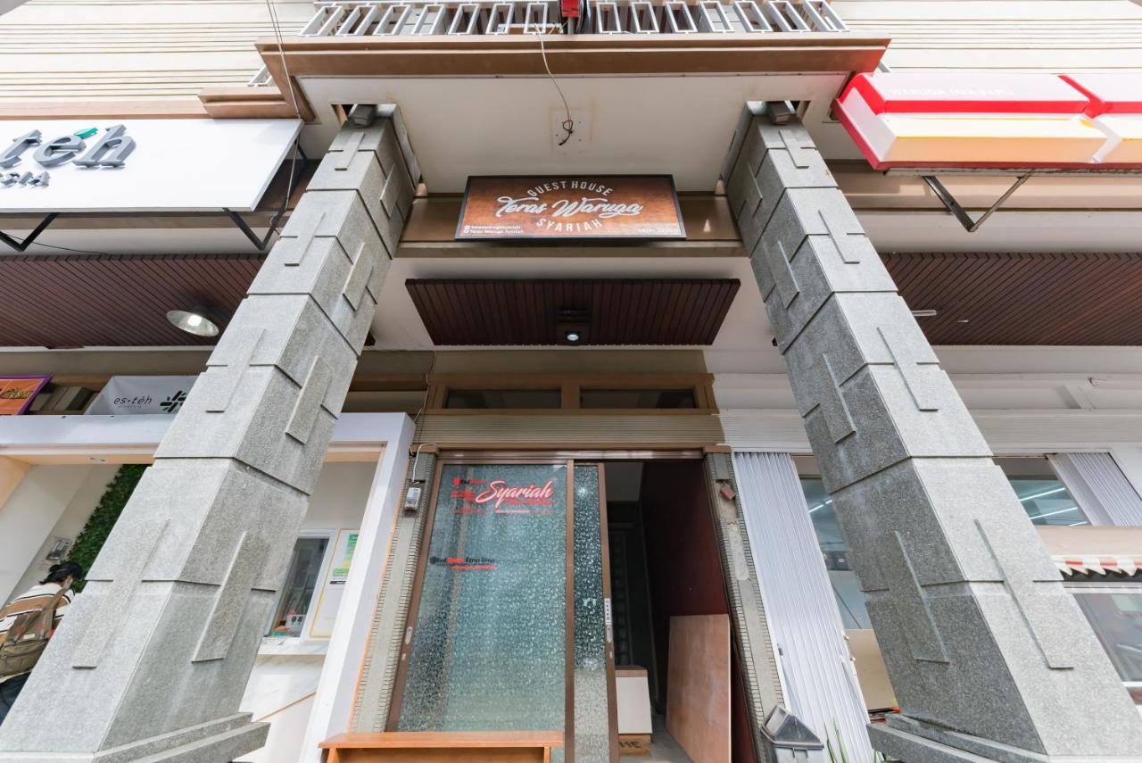 Hotel Reddoorz Syariah Near Politeknik Negeri Bandung Campus à Cimahi Extérieur photo