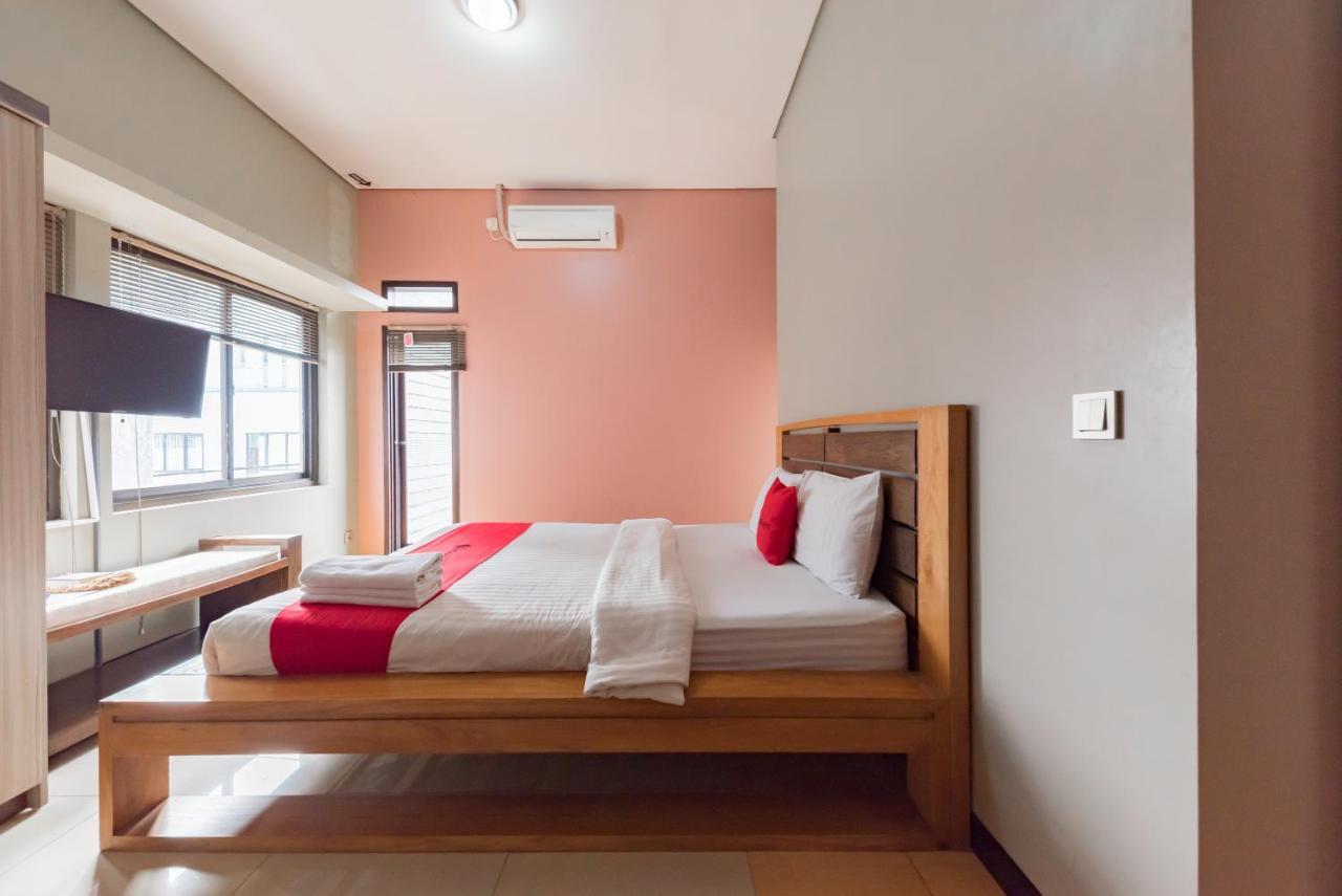 Hotel Reddoorz Syariah Near Politeknik Negeri Bandung Campus à Cimahi Extérieur photo